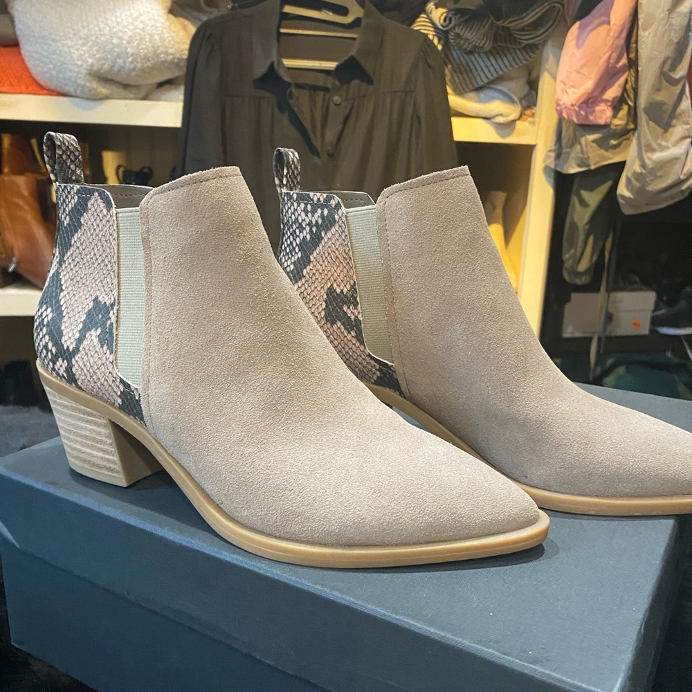 Dolce Vita taupe suede with snake skin detail